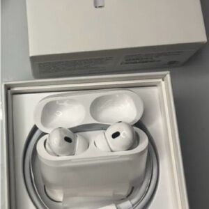 White Wireless Earbud Headphones